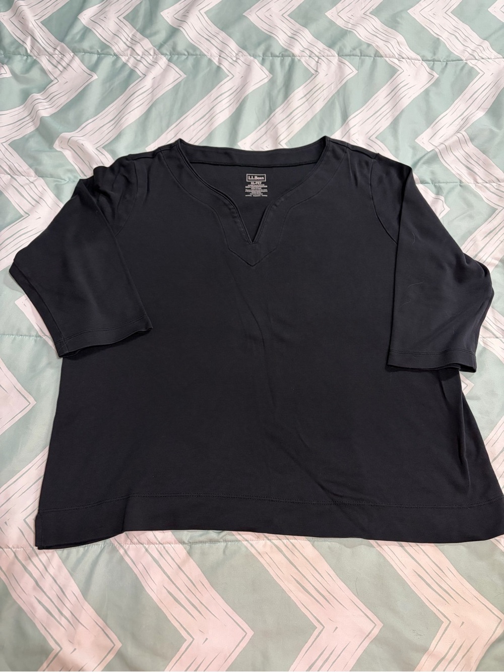 L.L. Bean Women’s Petite Black V-Notch Elbow-Sleeve Top